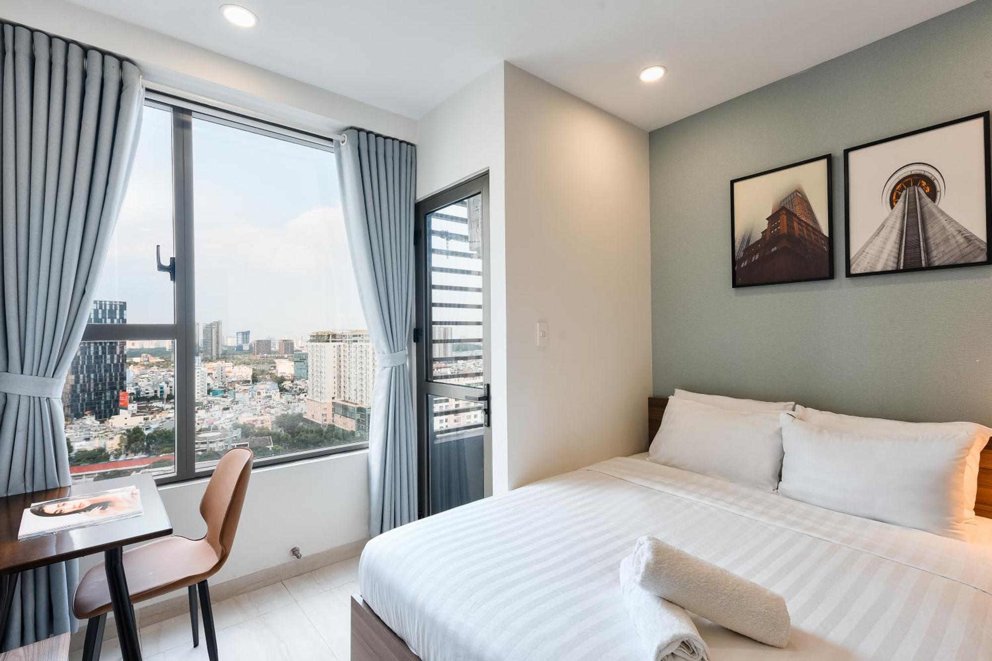 Khách sạn hẻo lánh Rem Rivergate Garden Pool Signature - Free 4g Sim For 3 Nights TP. Hồ Chí Minh